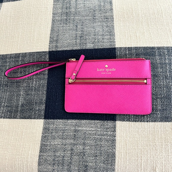 Kate Spade New York Mikas Pond Bee Wristlet in Sweetheart Pink Clutch - Picture 1 of 11